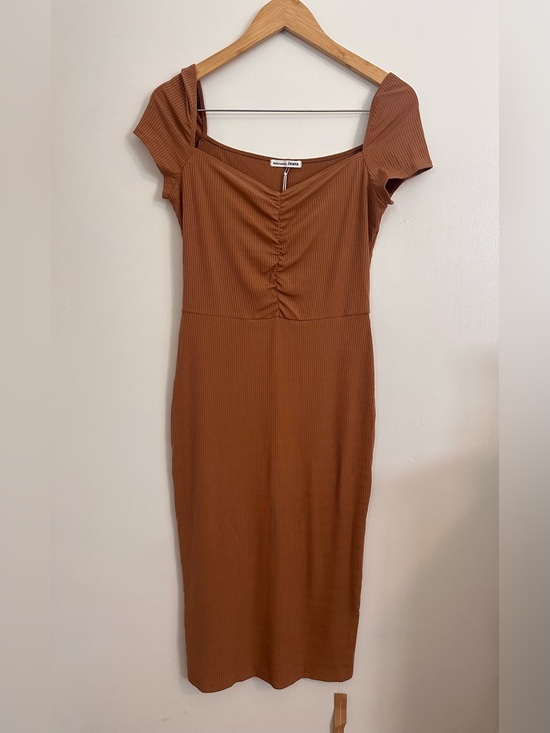 Reformation Dresses & Skirts - Reformation Bleeker Dress Butterscotch Ribbed Ruched Midi Size L